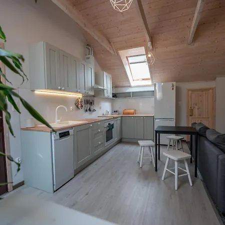 3-cie Pietro Apartamento *